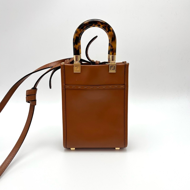 FENDI 玳瑁手柄棕色mini琴譜手提斜背包13*17*6 98新配件塵袋-6