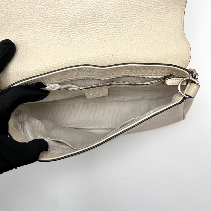 GUCCI 雙Gsoho系列白色金扣流蘇肩背斜背鏈條包 27*16*5 98新配件塵袋-2