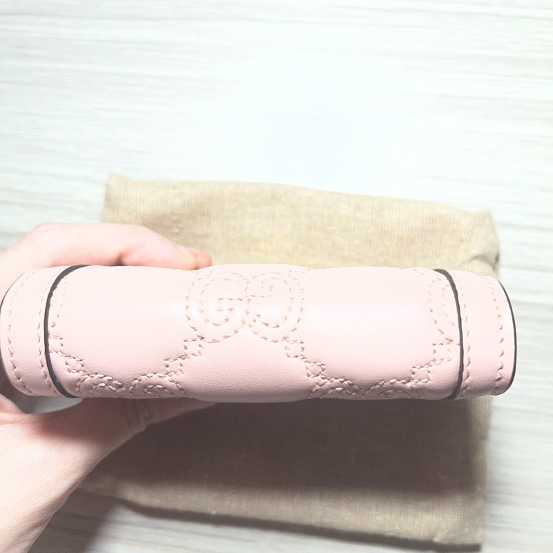 Gucci 粉色短夾（大全配含紙袋）-2