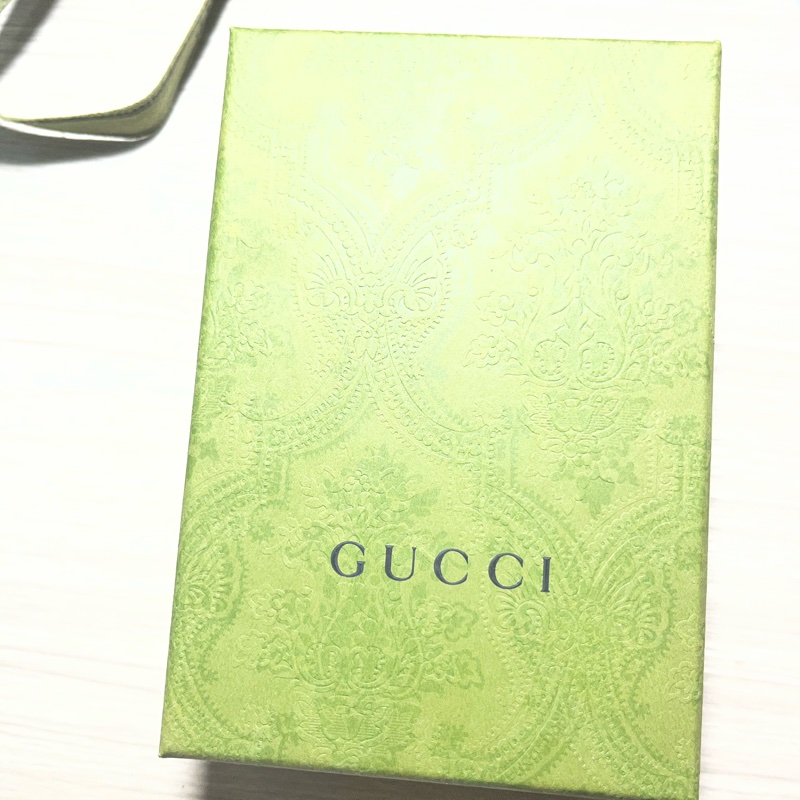 Gucci 粉色短夾（大全配含紙袋）-21