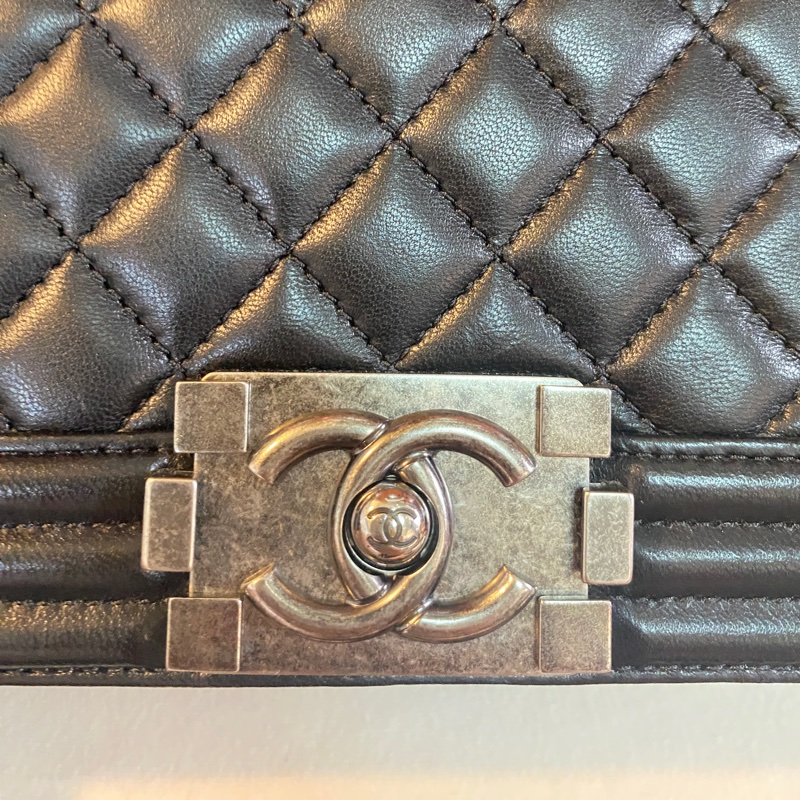 CHANEL BOY25 銀扣-1