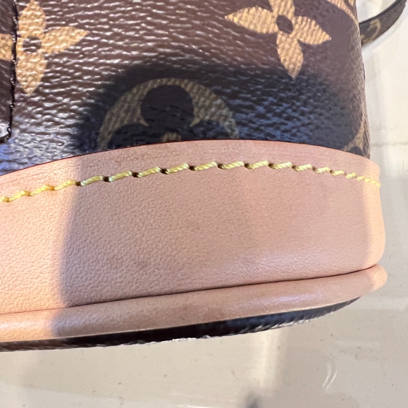 LV 原花Mintsouris Mini金釦下蓋束口手提後背包-6