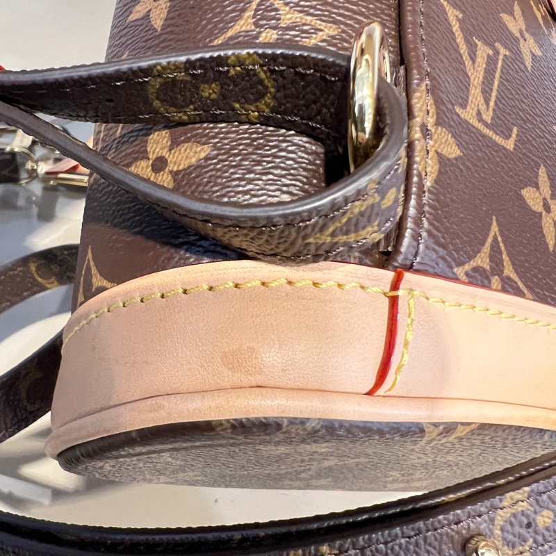 LV 原花Mintsouris Mini金釦下蓋束口手提後背包-9