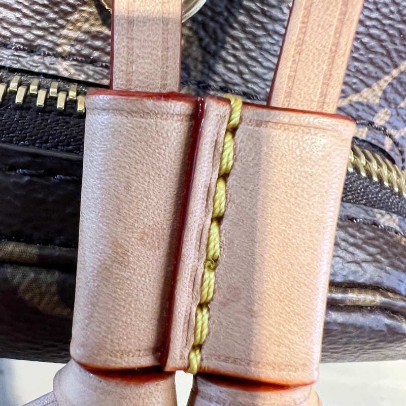 LV 原花Mintsouris Mini金釦下蓋束口手提後背包-16