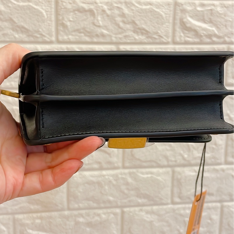 全新✨ TOD’S Timeless T字釦小牛皮翻蓋斜背包風琴包(黑金)-5