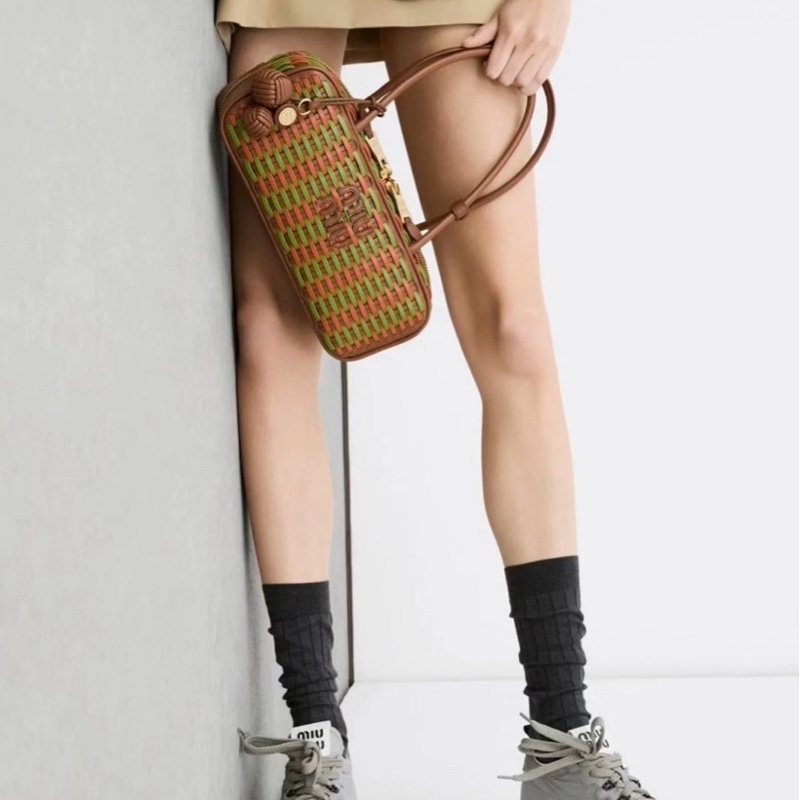 MIU MIU Tyre機能性面料和麂皮運動鞋#36 36.5 37 37.5 38 38.5 39-5