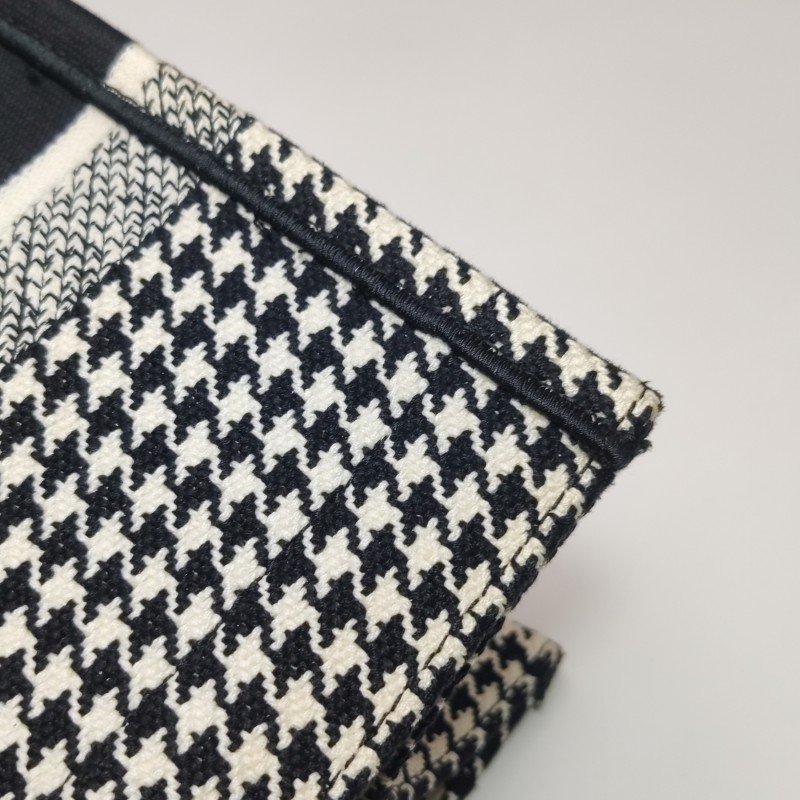 Dior BookTote中號帆布千鳥格手提包-10