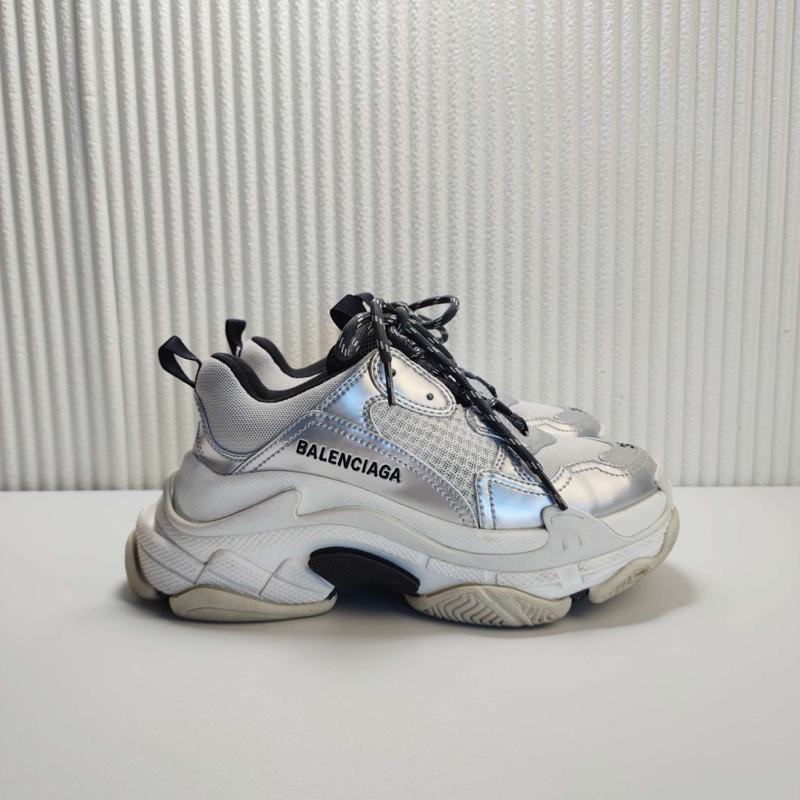 Balenciaga巴黎世家Triple S老爹鞋 尺寸：36碼 鞋底厚度4釐米-2