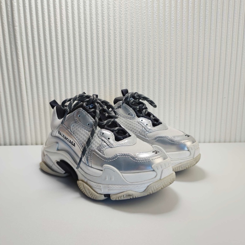 Balenciaga巴黎世家Triple S老爹鞋 尺寸：36碼 鞋底厚度4釐米-3