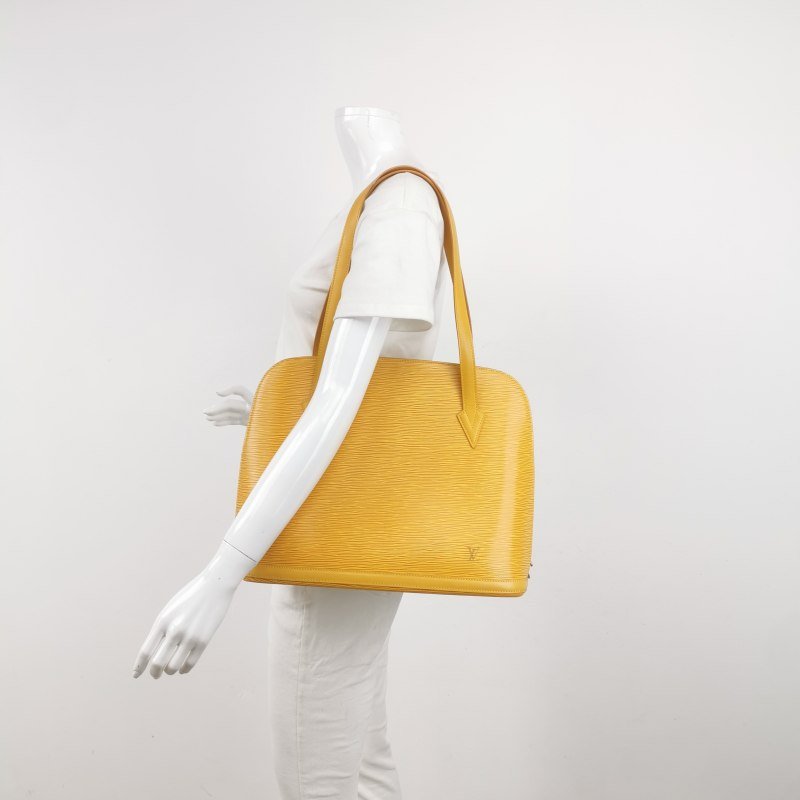 Louis Vuitton(LV)Lussac牛皮純色中古單肩包-1