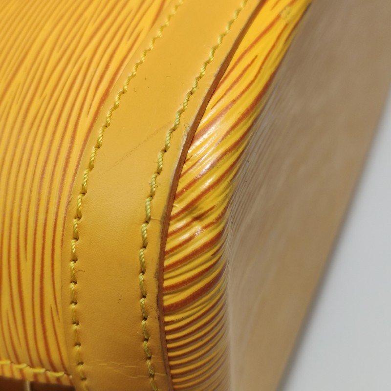 Louis Vuitton(LV)Lussac牛皮純色中古單肩包-19