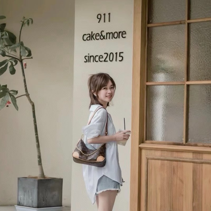 LOUIS VUITTON Boulogne牛角包 - PM-10