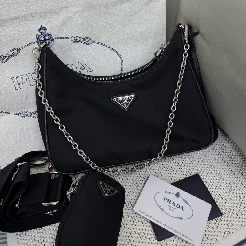 Prada 黑色尼龍三合一hobo包-0