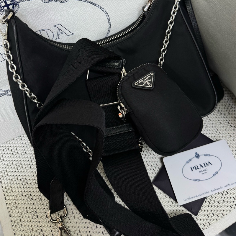 Prada 黑色尼龍三合一hobo包-1