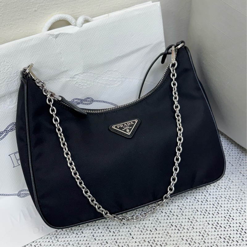 Prada 黑色尼龍三合一hobo包-6