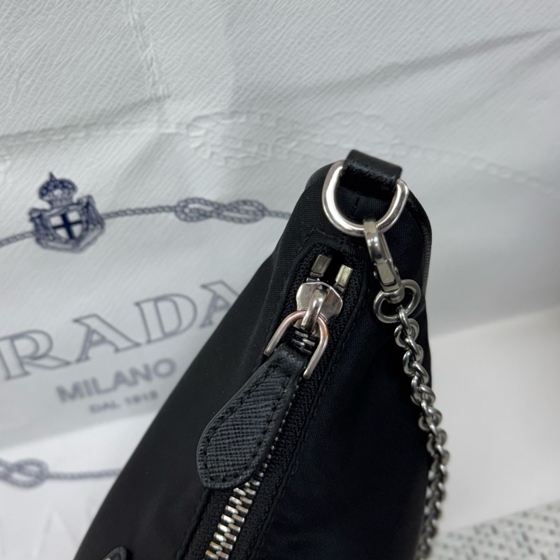 Prada 黑色尼龍三合一hobo包-17