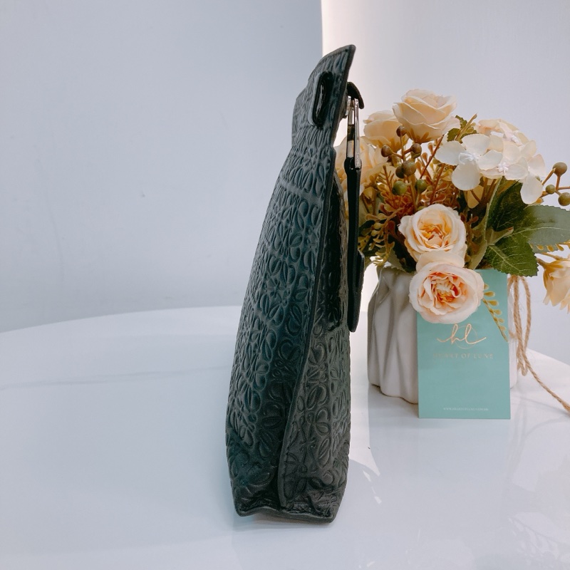 MS0465 LOEWE 羅威經典花紋手拿包包T POUCH ANAGRAM REPEAT CALFSKIN-2