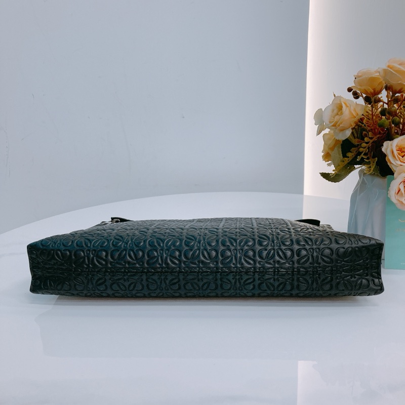 MS0465 LOEWE 羅威經典花紋手拿包包T POUCH ANAGRAM REPEAT CALFSKIN-4