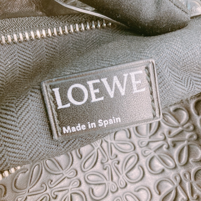 MS0465 LOEWE 羅威經典花紋手拿包包T POUCH ANAGRAM REPEAT CALFSKIN-10