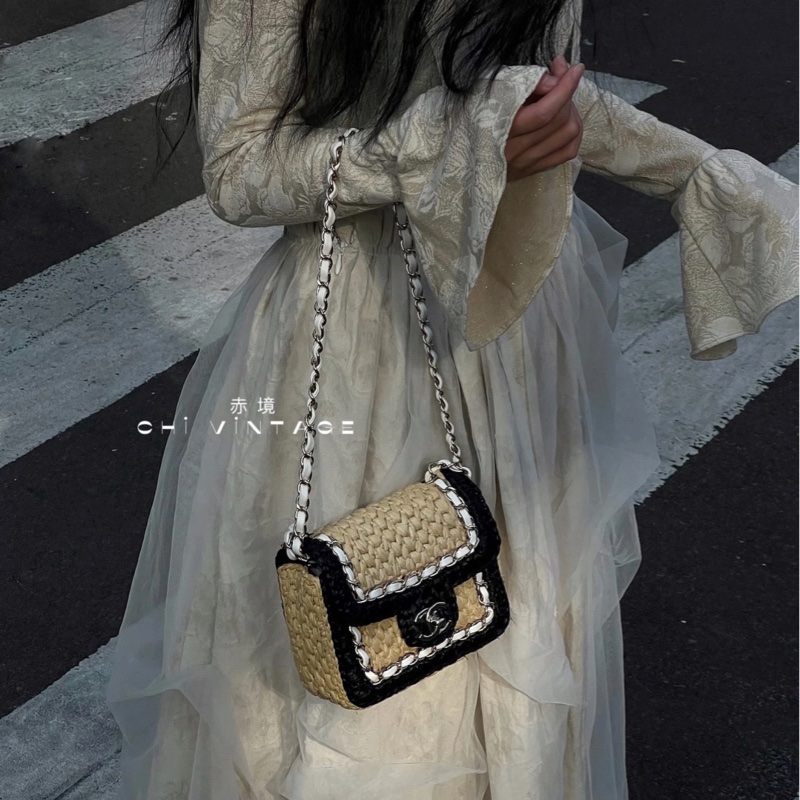 ✨Chanel 99🆕 拉菲草編織方胖子 拼接黑色皮革 慵懶優雅風 晶片款-0