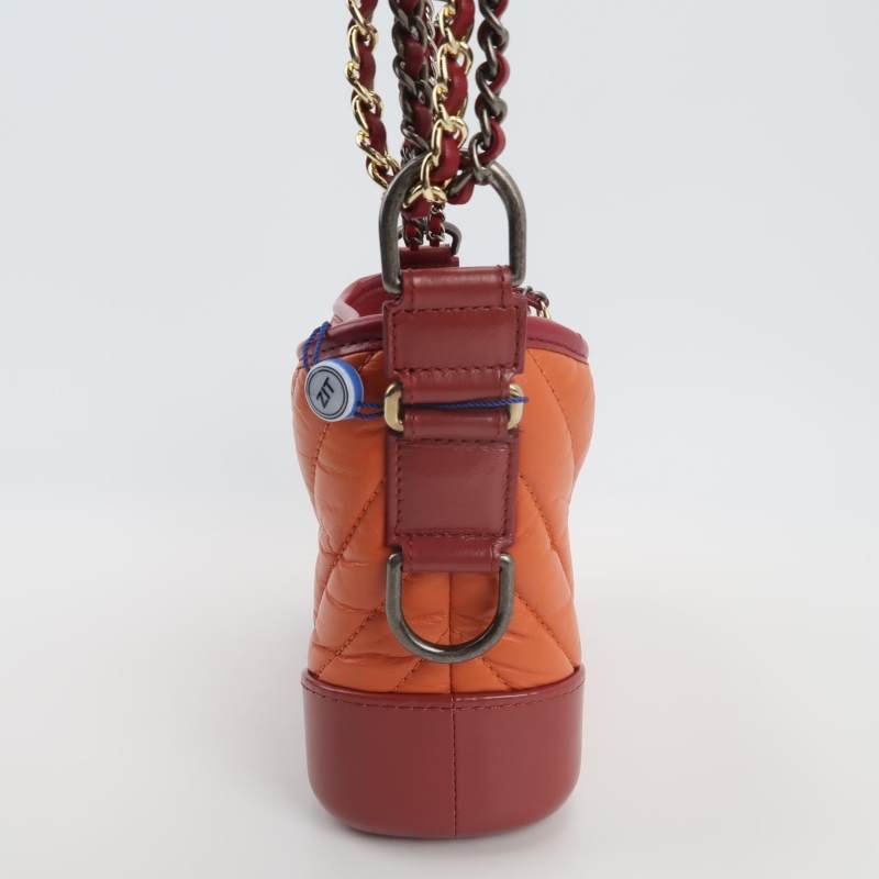 Chanel Gabrielle流浪包小號牛皮拼色菱格絎縫雙鏈條設計單肩包-3