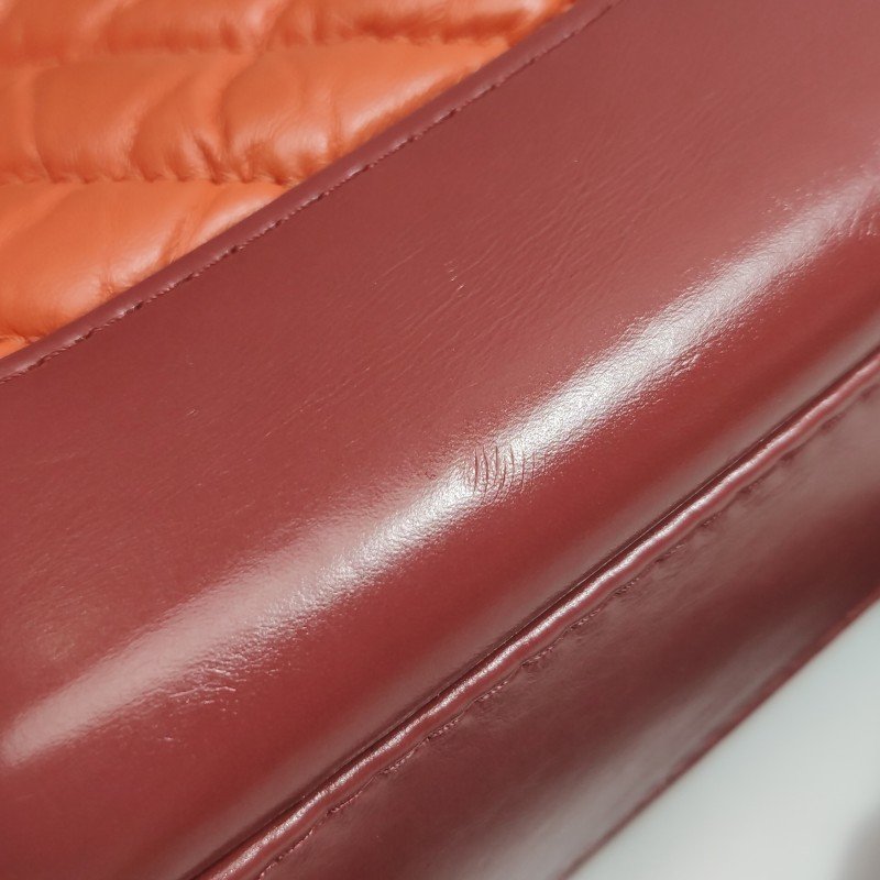 Chanel Gabrielle流浪包小號牛皮拼色菱格絎縫雙鏈條設計單肩包-17