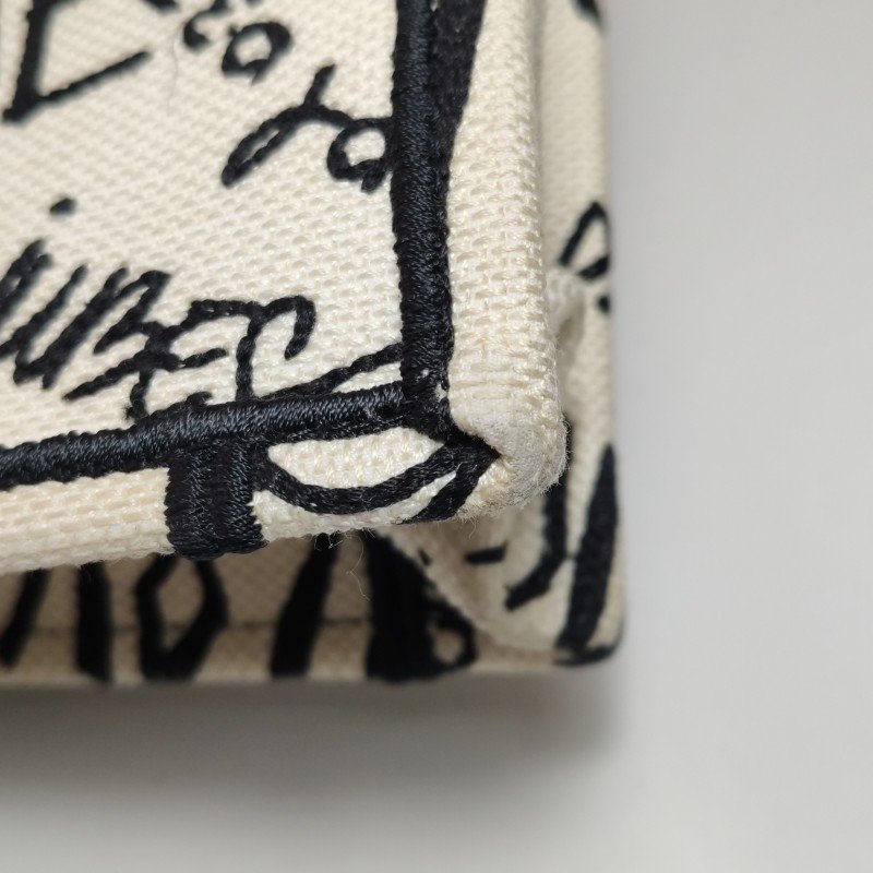 Dior BookTote小號帆布七夕限定塗鴉手提包-10