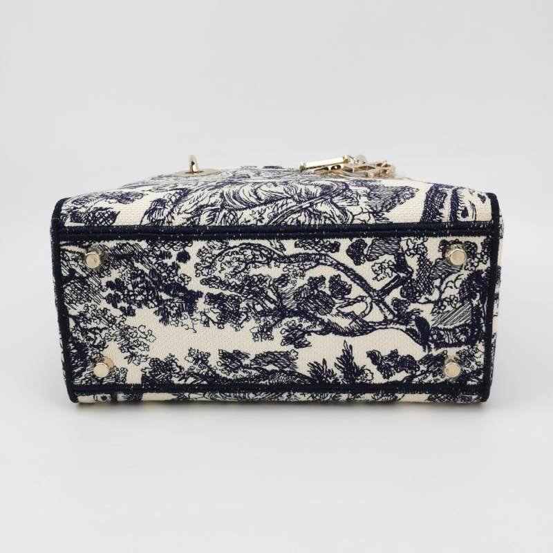 Dior Lady Dior戴妃包中號帆布圖案刺繡字母Logo吊飾斜挎包單肩包-5