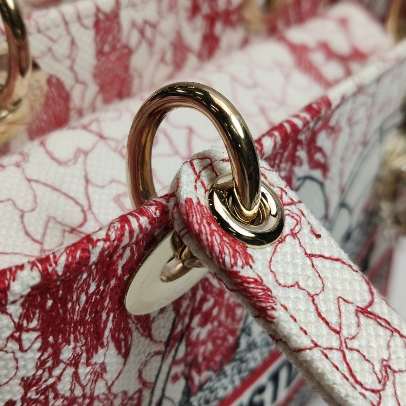 Dior Lady Dior戴妃包中號帆布愛心刺繡字母Logo吊飾斜挎包單肩包-11