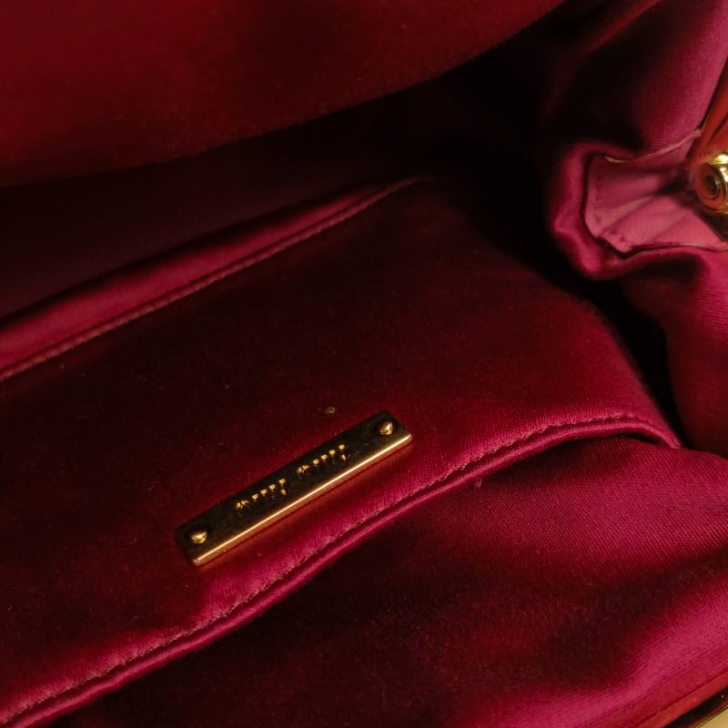Miu Miu Belle羊皮純色絎縫字母Logo斜挎包單肩包-9