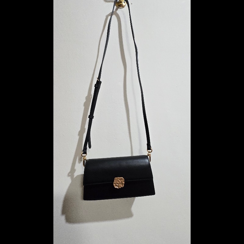 charles&keith斜背包-0