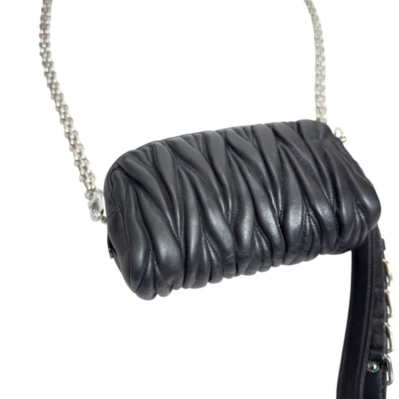 MIU MIU *自加鏈＞送無品牌扣＋無品牌鏈帶* 斜揹 迷你小包-12