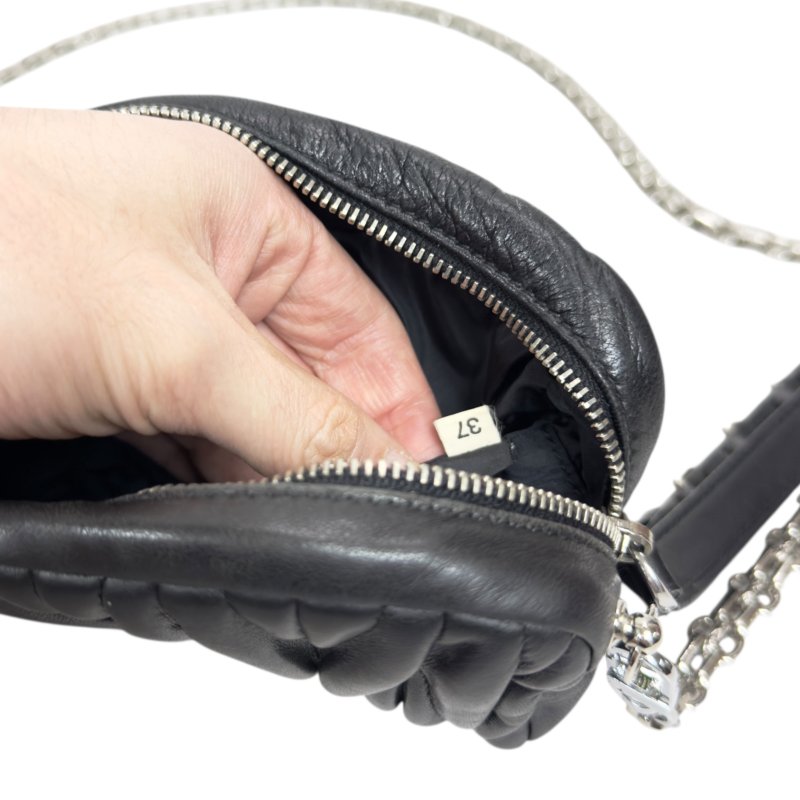 MIU MIU *自加鏈＞送無品牌扣＋無品牌鏈帶* 斜揹 迷你小包-18