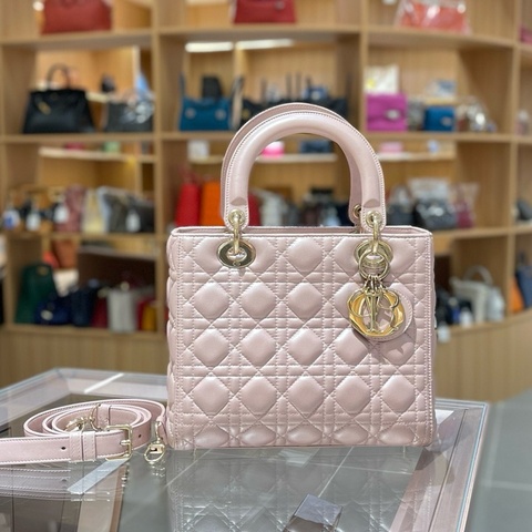 Dior迪奥珠光粉羊皮五格戴妃包