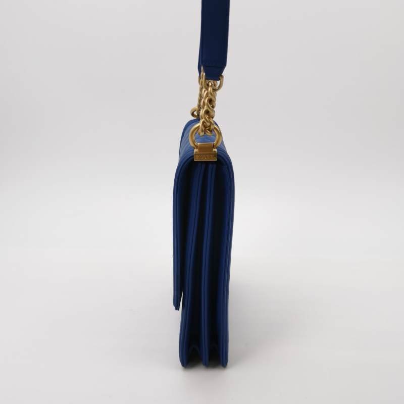 Chanel Boy Bag牛皮純色菱格絎縫方形雙C鎖扣單肩包-2