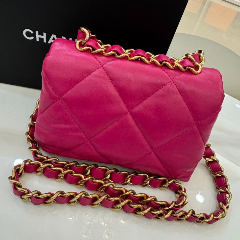 *SHIHNA名牌精品* CHANEL 桃紅色小羊皮金扣口蓋包-1