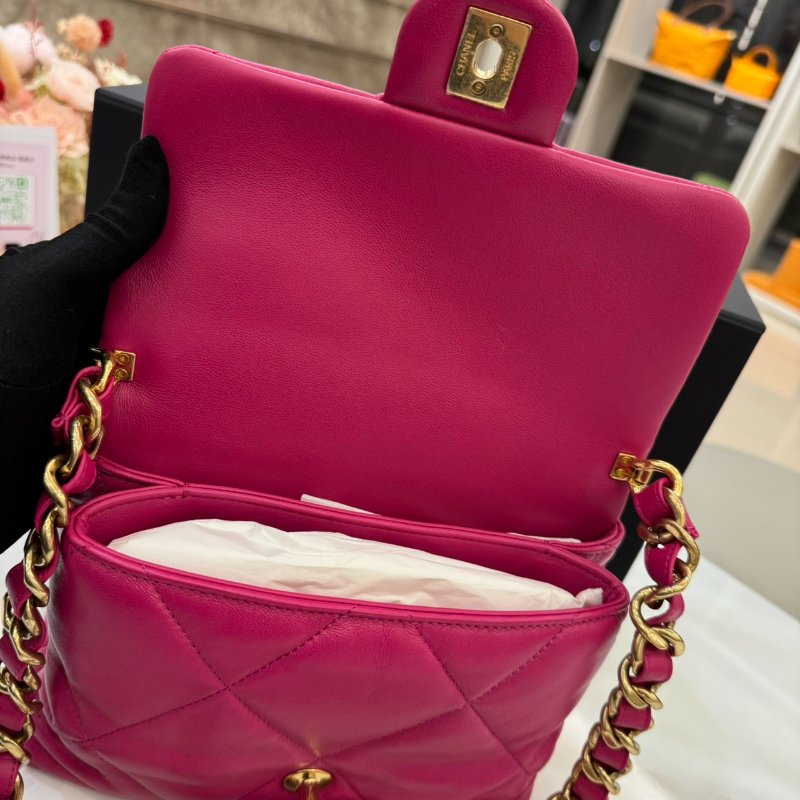 *SHIHNA名牌精品* CHANEL 桃紅色小羊皮金扣口蓋包-4