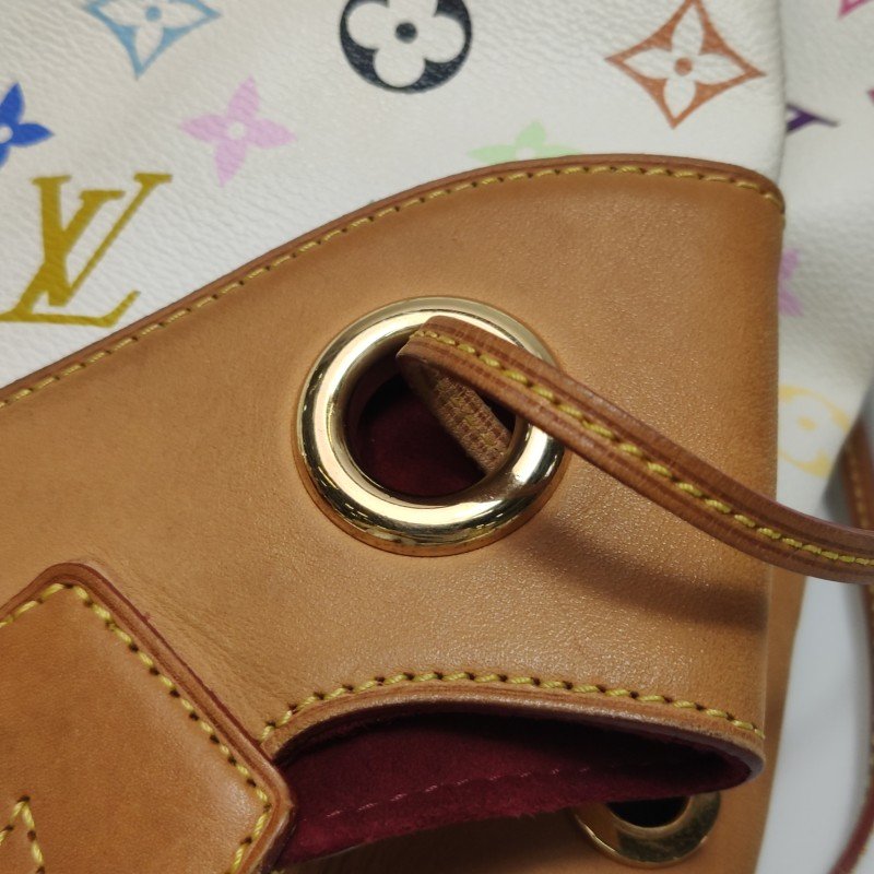 Louis Vuitton(LV)Ursula中號植鞣革白三彩推鎖搭扣包單肩包-11