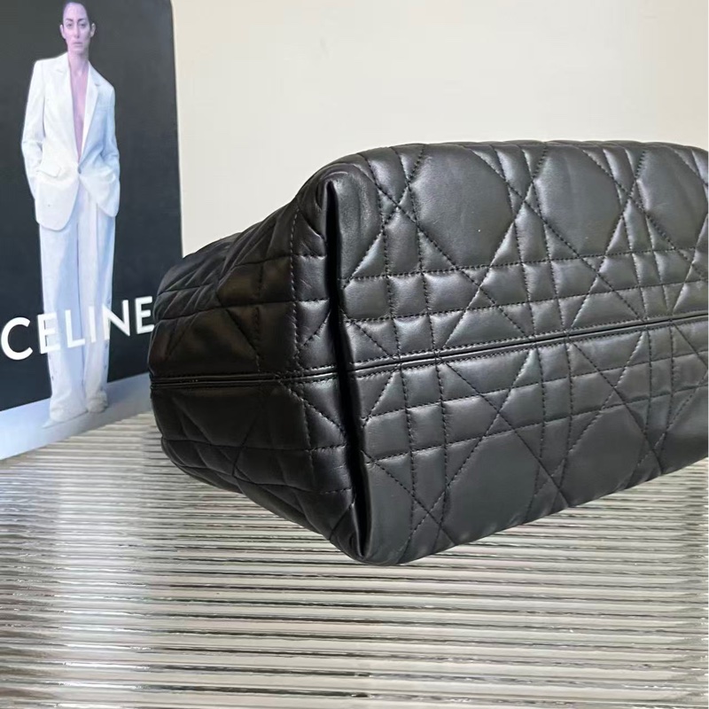 98新Dior 迪奧 Toujours Bag 中型 菜籃 黑色 可調式手把 又颯又慵懶-4