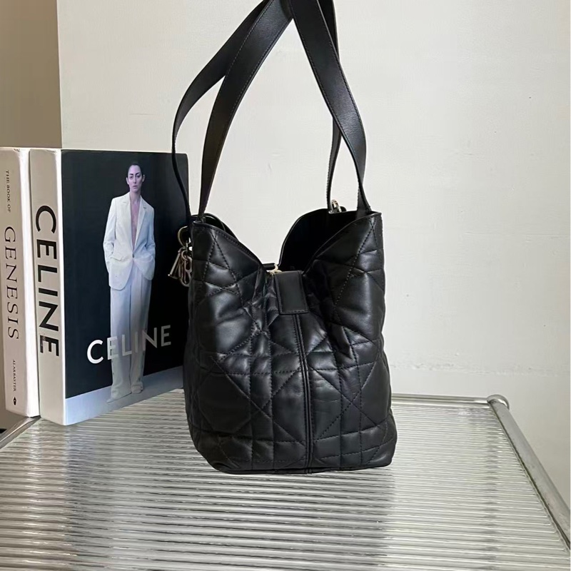 98新Dior 迪奧 Toujours Bag 中型 菜籃 黑色 可調式手把 又颯又慵懶-5