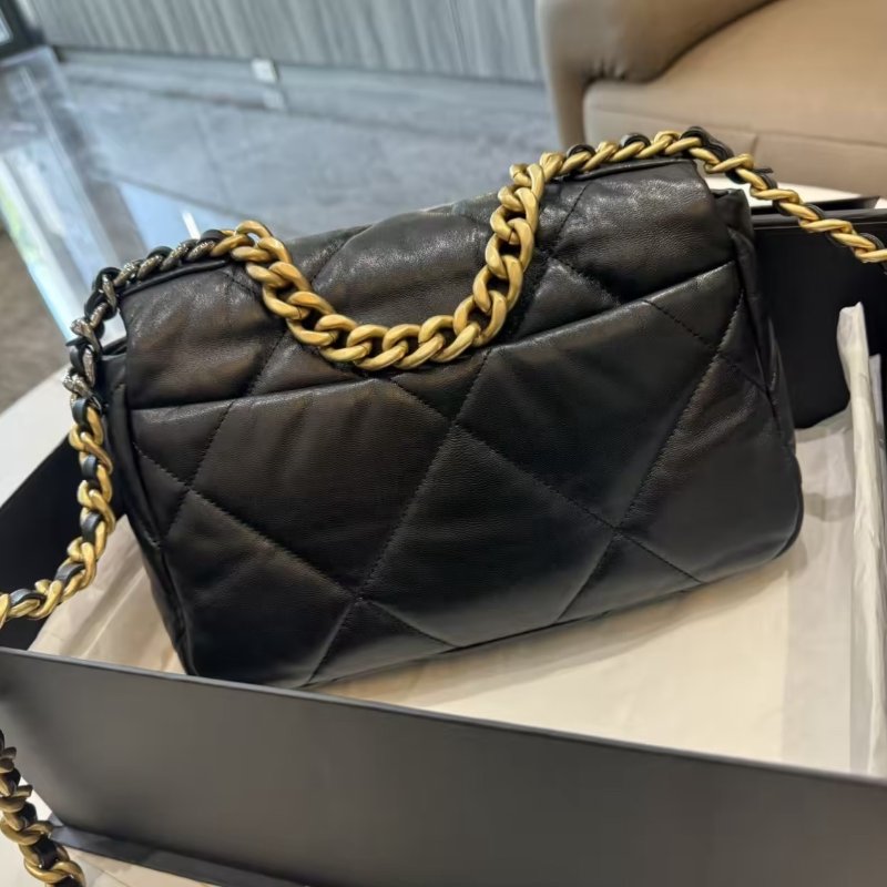 *SHIHNA名牌精品* CHANEL 黑色金扣 羊皮 19口蓋包-2