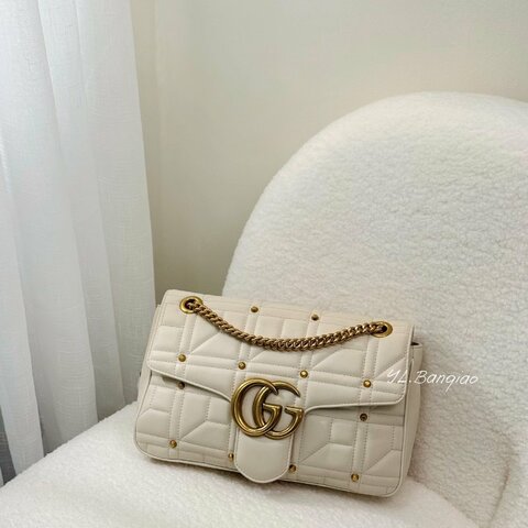 Gucci Marmont白牛皮方塊紋鉚釘大號肩背包443496