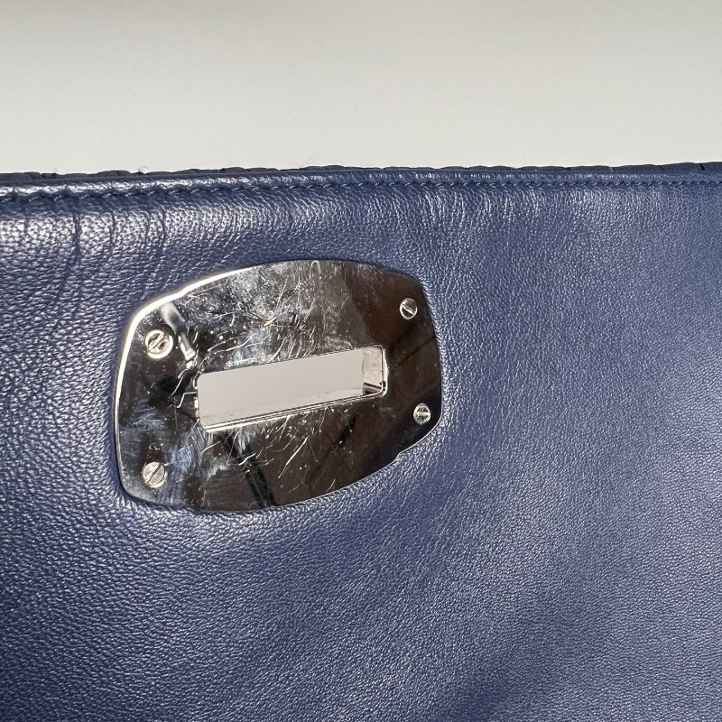 MIUMIU 37 藍褶皺鑽石單背包-9