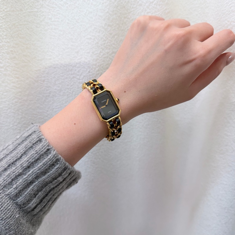Chanel 金色小方糖手錶 M size I860-0
