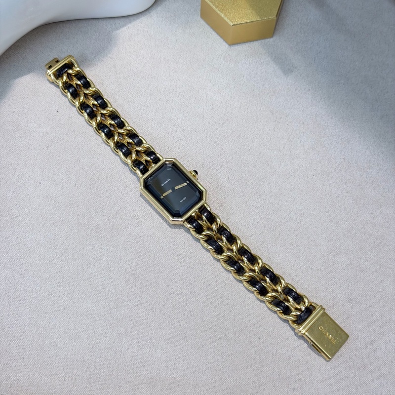 Chanel 金色小方糖手錶 M size I860-1