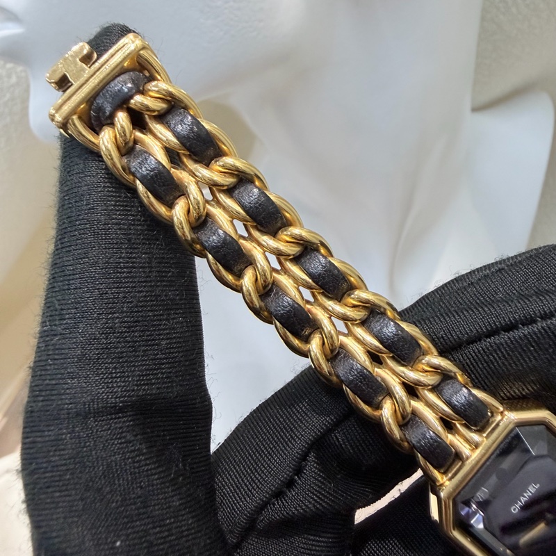 Chanel 金色小方糖手錶 M size I860-7