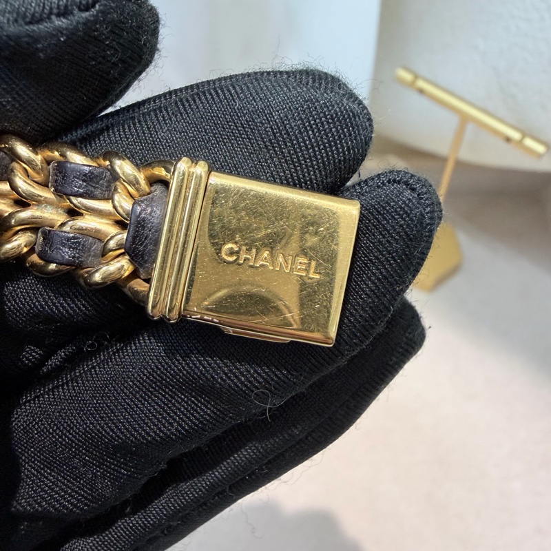 Chanel 金色小方糖手錶 M size I860-11