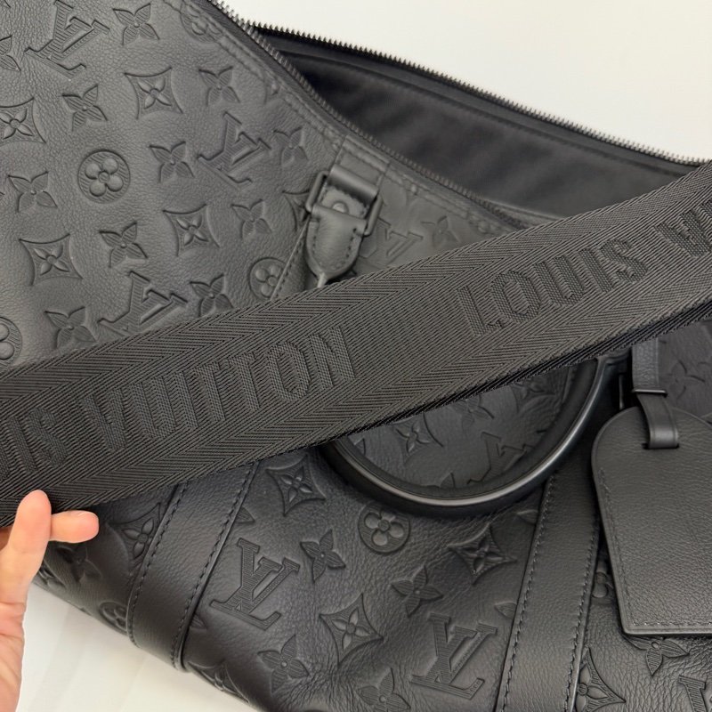 LV 黑牛皮壓紋黑釦Keepall 50手提斜背旅行袋M44810-24