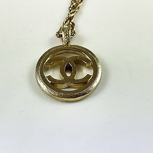 ＊奢華大道國際精品＊【CH0738】CHANEL 雙C LOGO米金色珍珠圓型項鍊 A99076-2