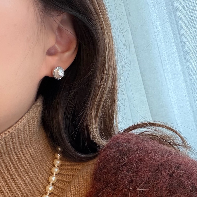 Vivienne Westwood🪐 珍珠耳環Olga-0